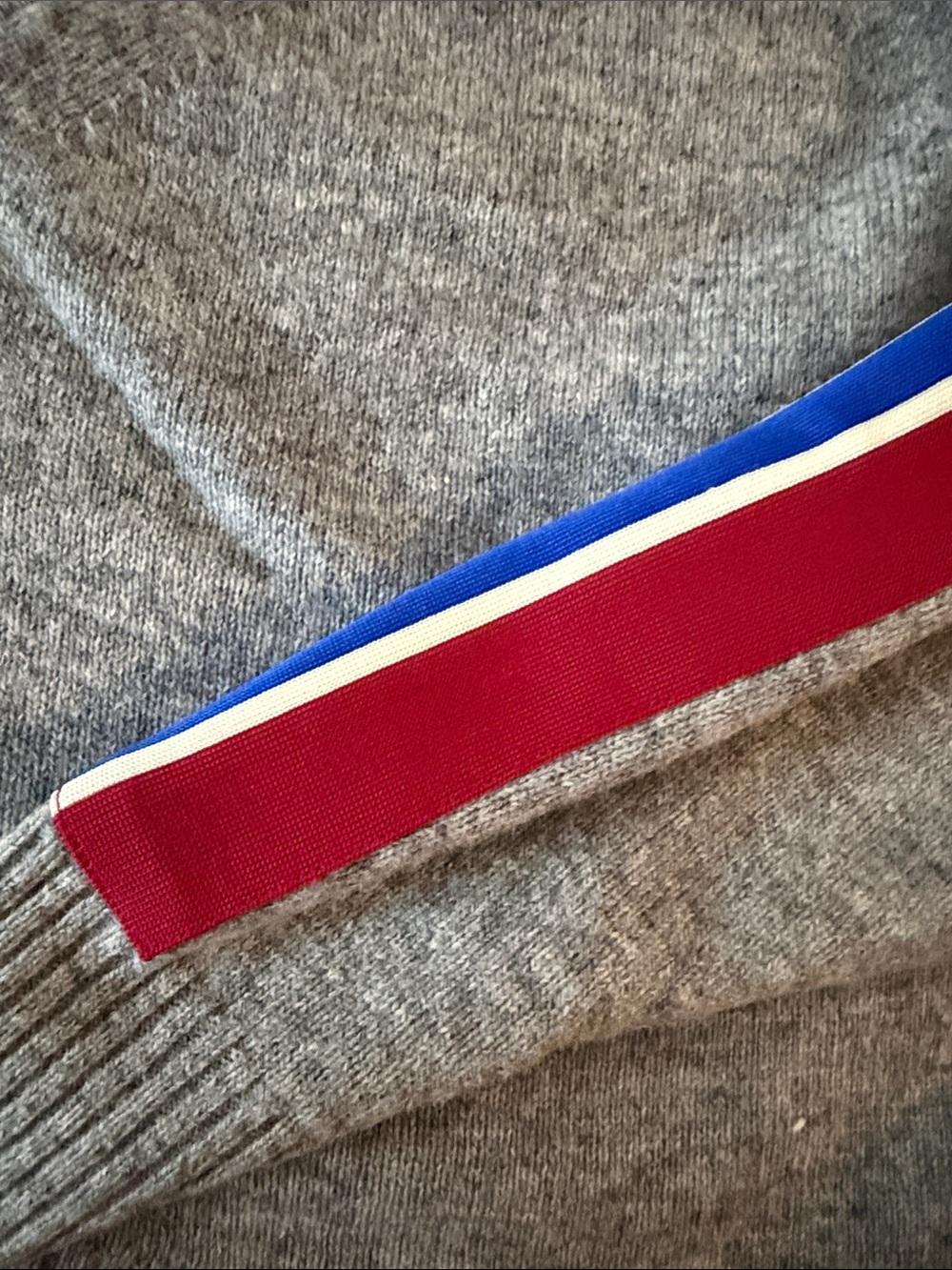 Sandro Gray V-Neck Sweater with Red and Blue Stripe Sleeves - Picture 3 of 5